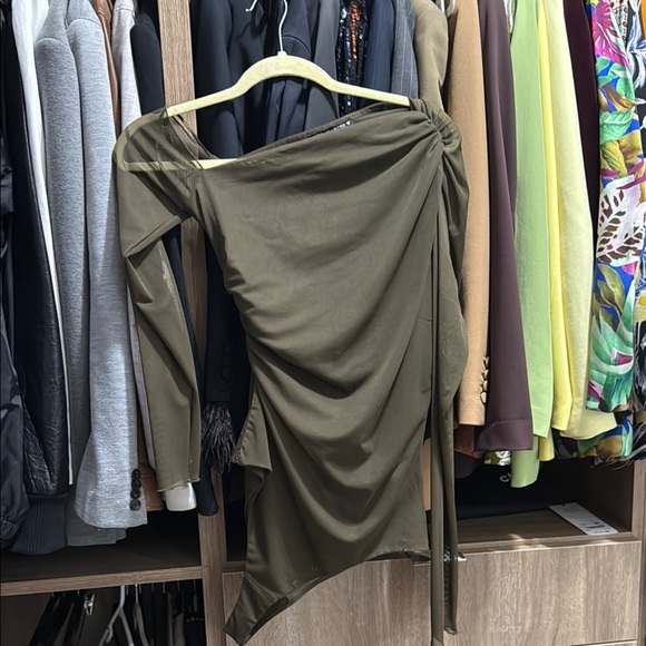 Zara  Olive Long Sleeve body - Picture 1 of 8